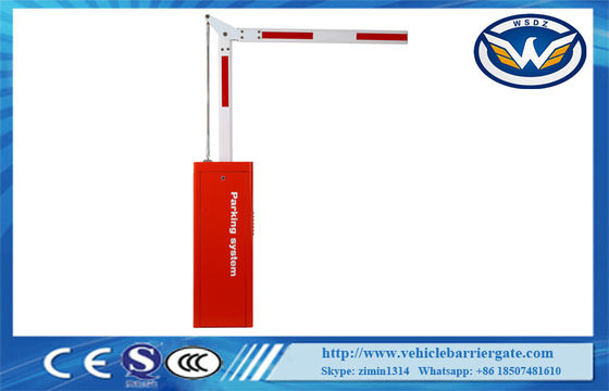 Nhiệm vụ nặng nề Không cần bảo dưỡng Cổng rào chắn lối lái xe 4,5M Cánh tay gấp 90 độ